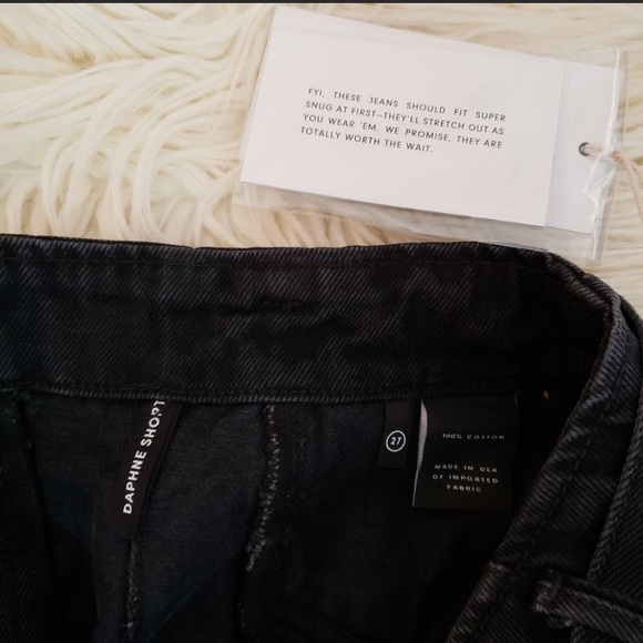 Brand new. RARE GRLFRND shorts sz 27. Sold out! - Picture 6 of 7